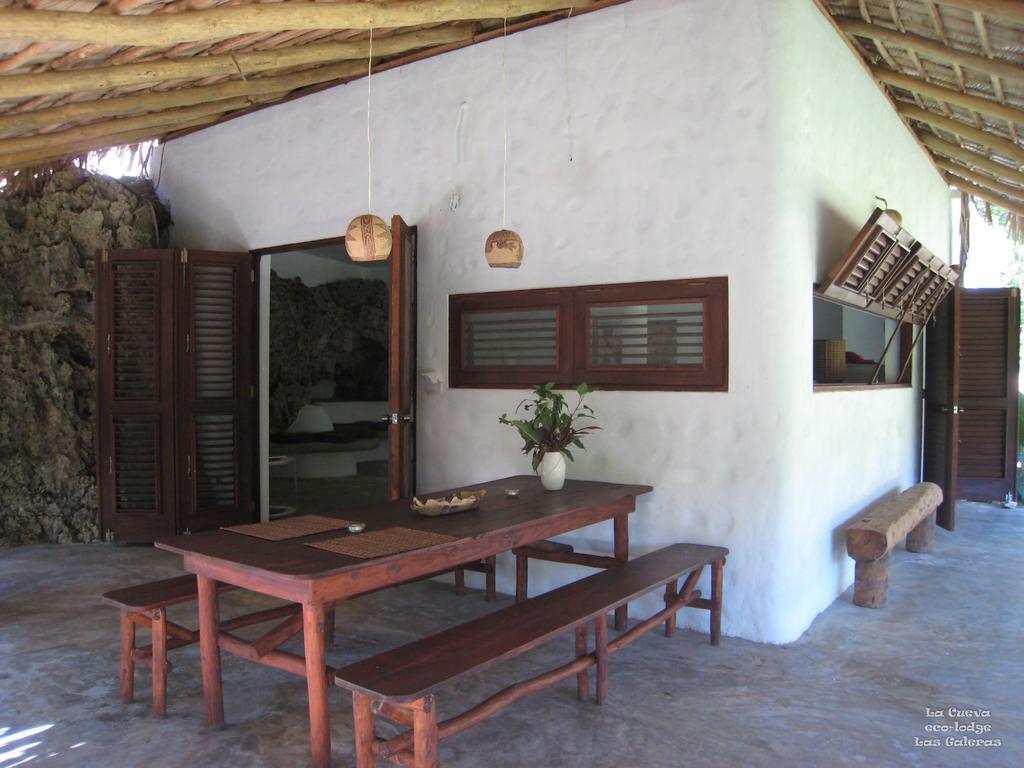 La Cueva Eco-Lodge Las Galeras Exterior photo